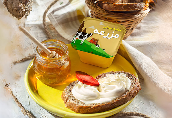cream and honey with bread